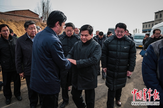 12月4日,赤峰市宝马矿业有限责任公司,内蒙古自治区党委书记李纪