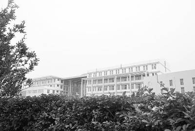 平顶山学院-中国青年报